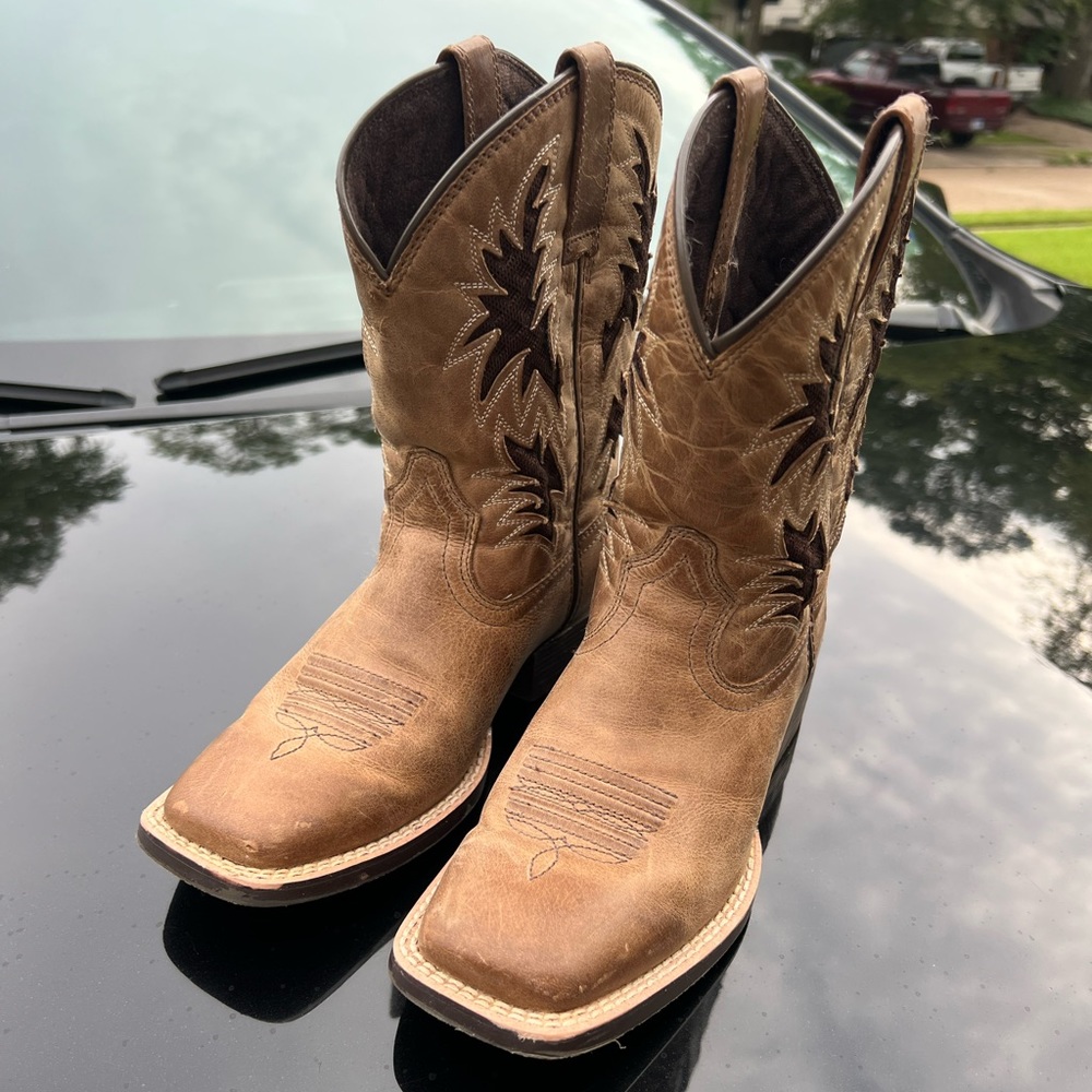 2.5 Youth Ariat Boots Boys